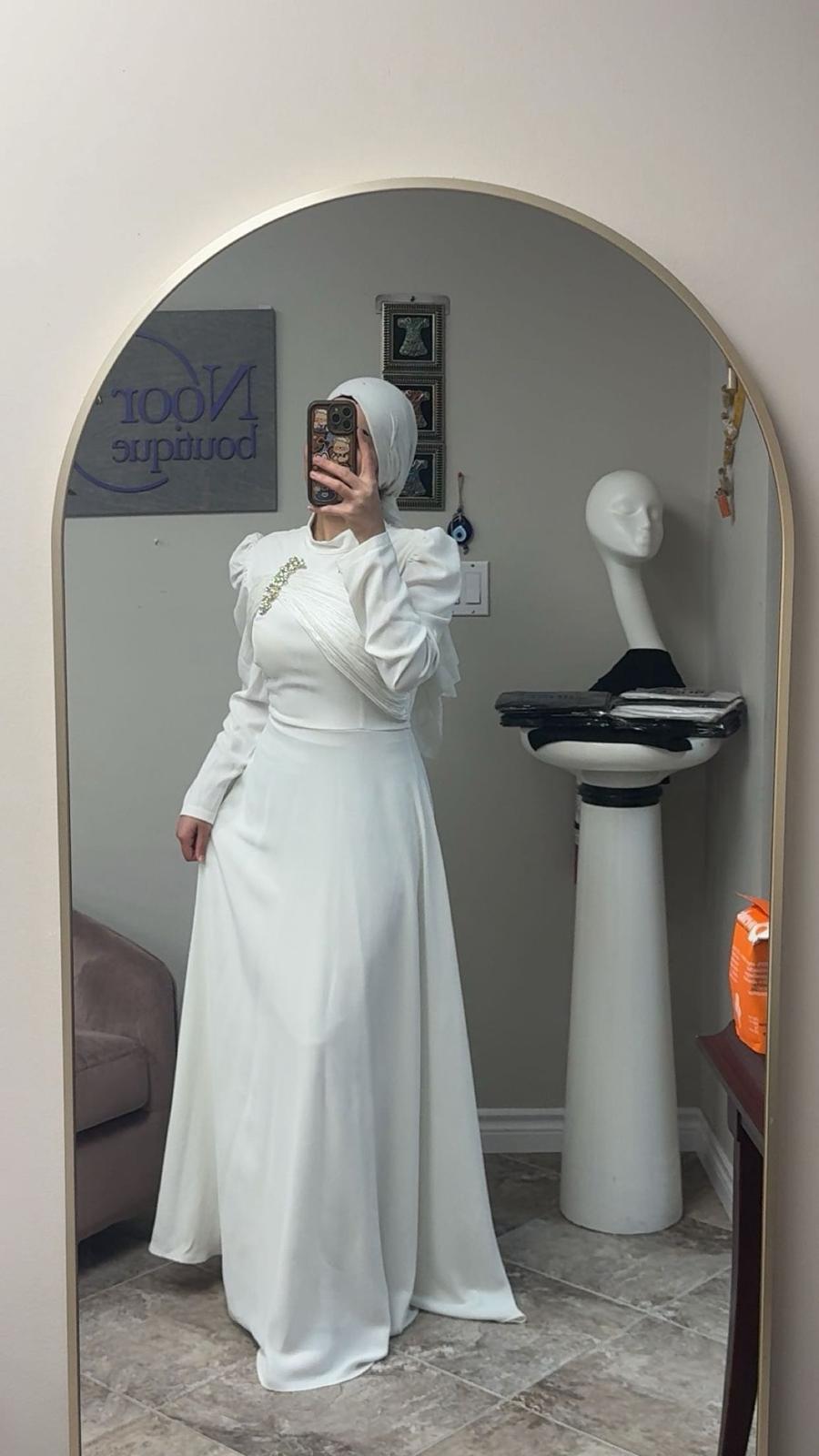 Elegance White Evening Dress - Image 3