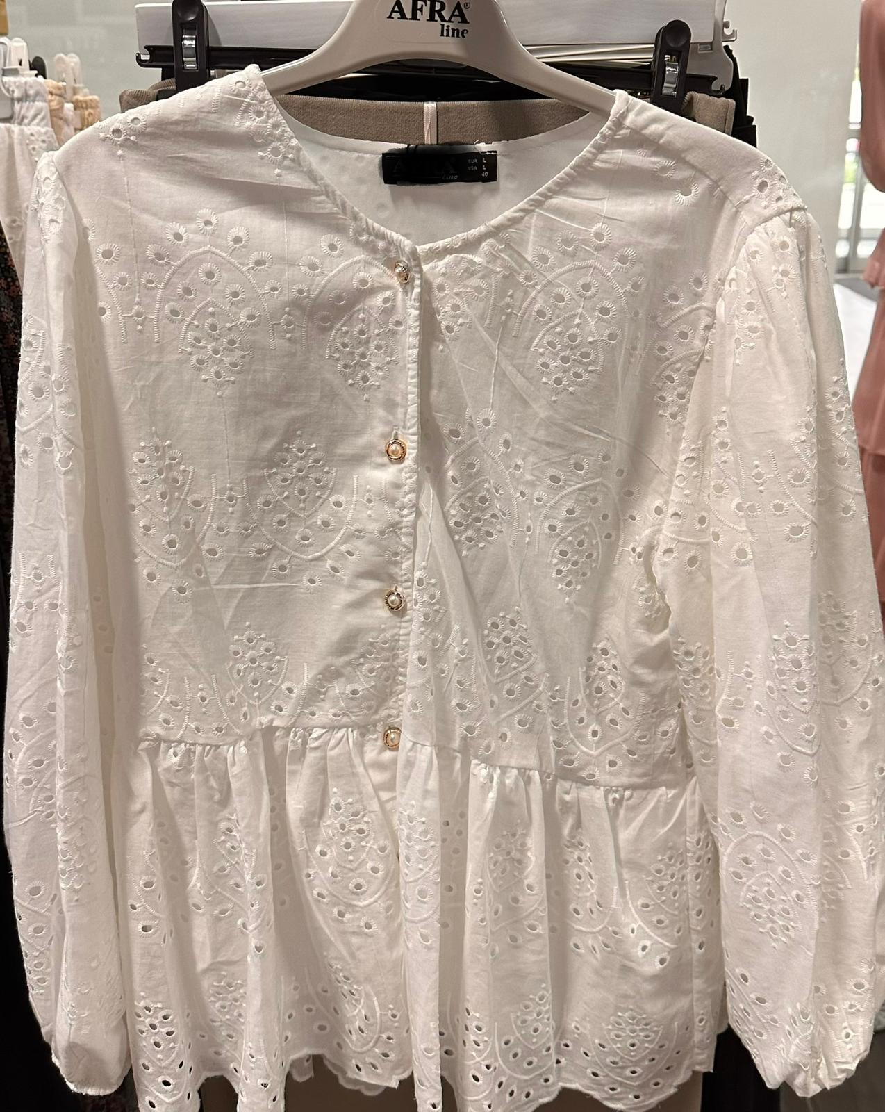 Broderie Lace Peplum Tunic Blouse - Image 18