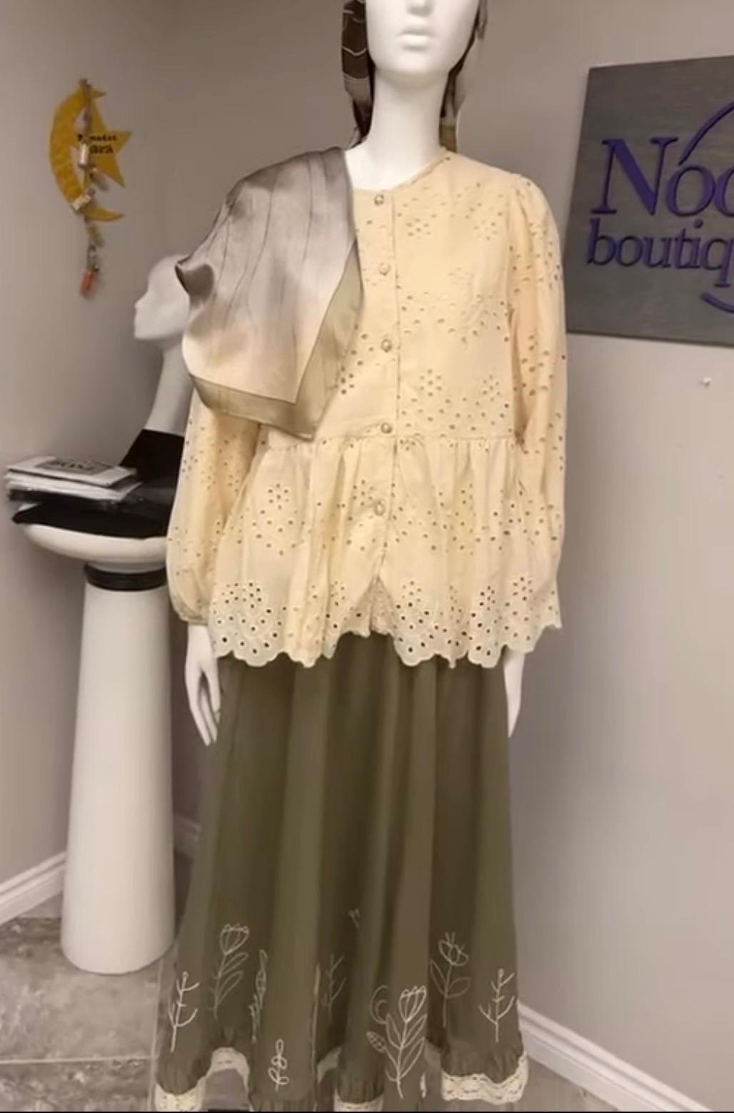 Broderie Lace Peplum Tunic Blouse - Image 6