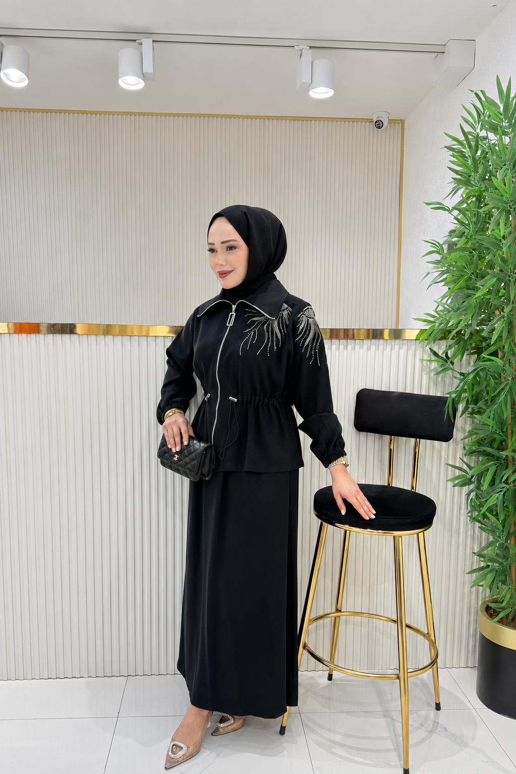 Embellished Two-Piece Set - Image 4