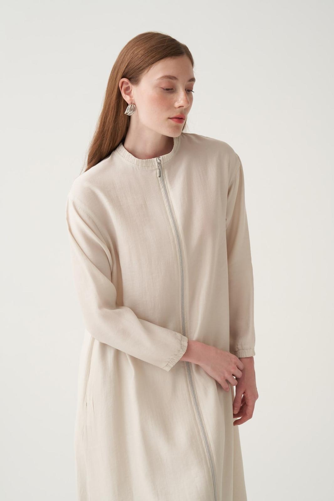 Premium Tencel Zip-Front Abaya - Image 3