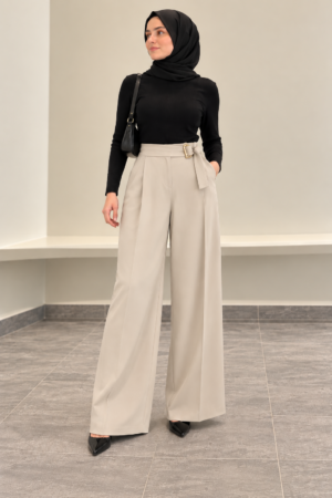 Wide-Leg Belted Pants